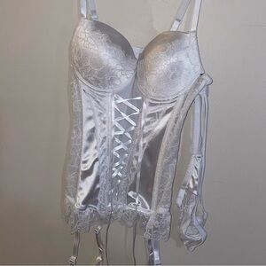 Elegant White Lace Bustier Set